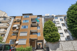big_Haus20Ansicht20Parkplatz20