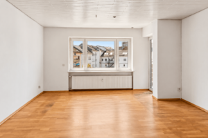 big_Helles20Wohnzimmer20mit20Balkonzugang