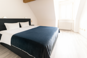 big_Wohnung20DG_20Schlafzimmer